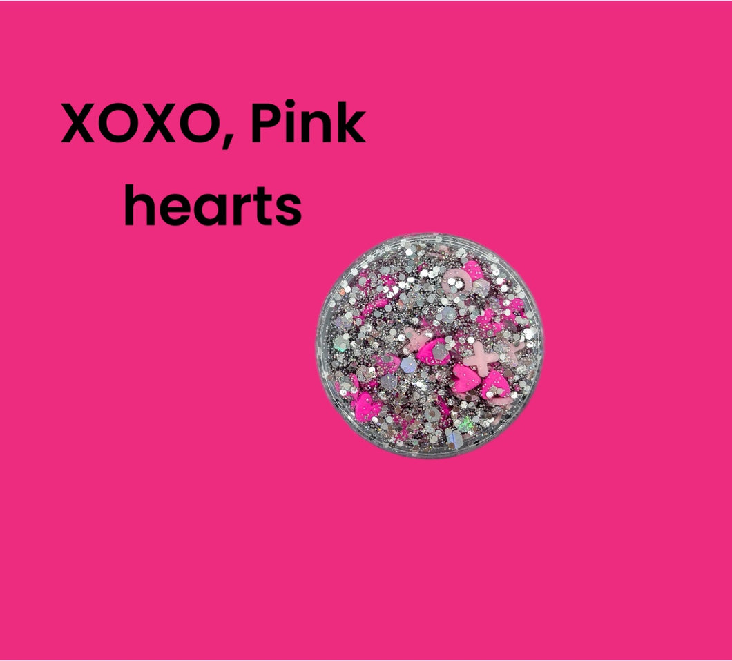 Xoxo, pink hearts