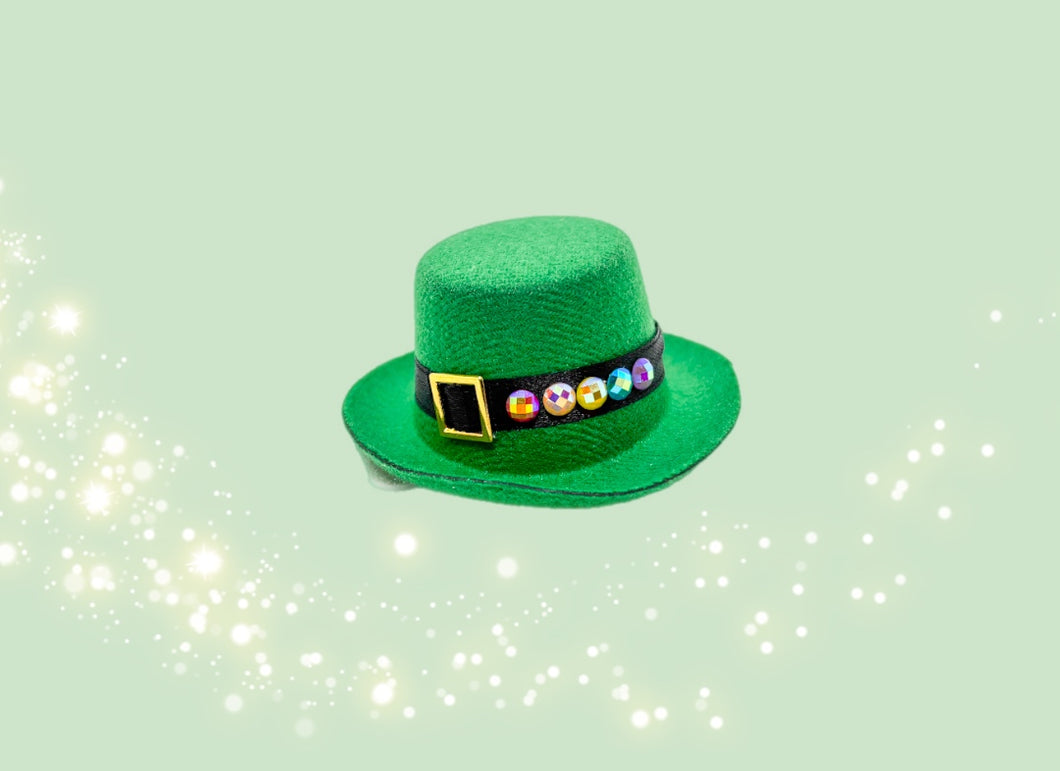 Paddy Hat with rainbow gems CLIP